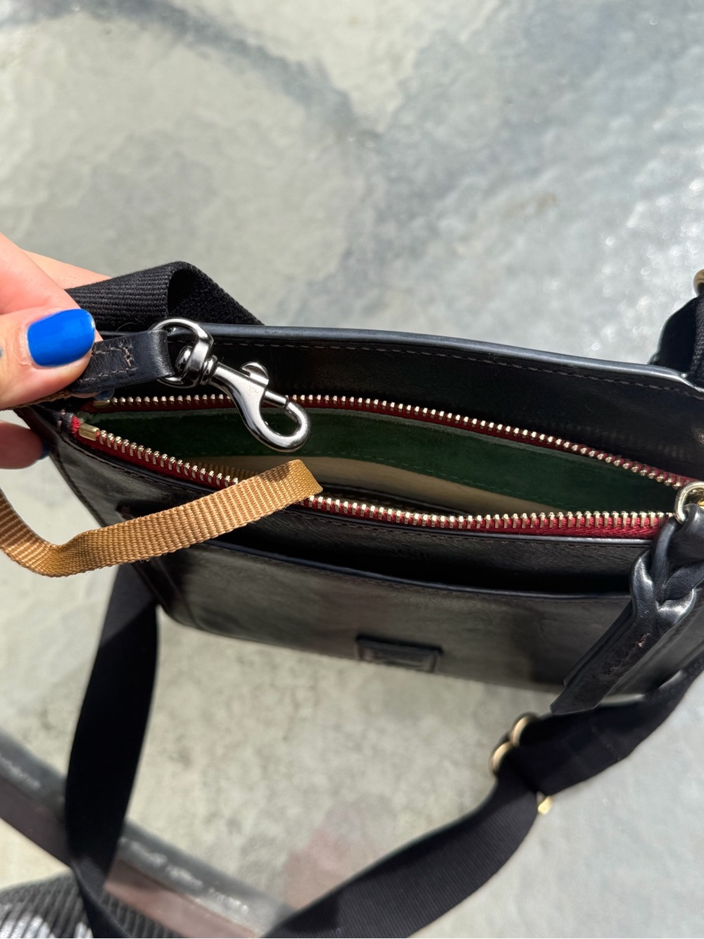 Black Leather Crossbody Bag with Adjustable Strap - Picture 4 of 7